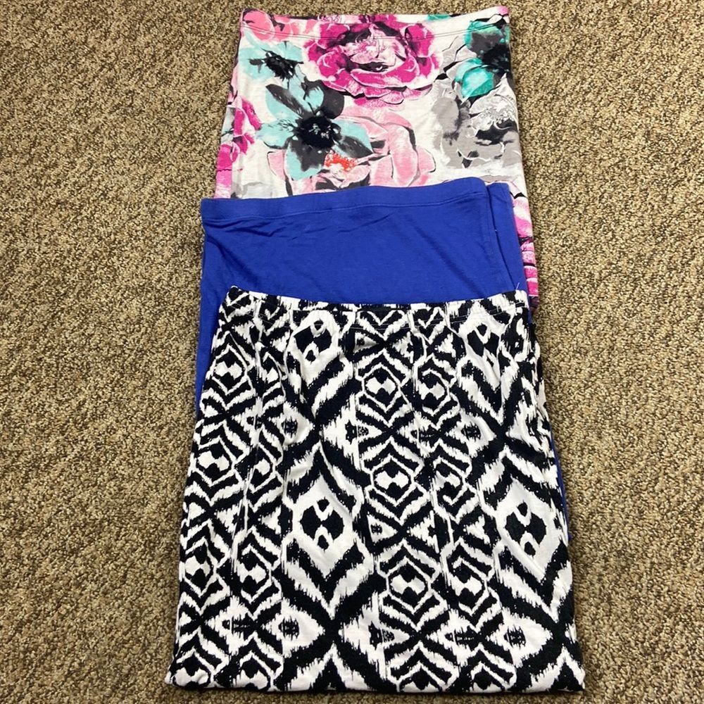 3 PICES TREE PC 1 JEANS BY BUFFALO & 2 BISOU BISOU WOMEN SKIRT SIZE S -XS - Picture 1 of 16
